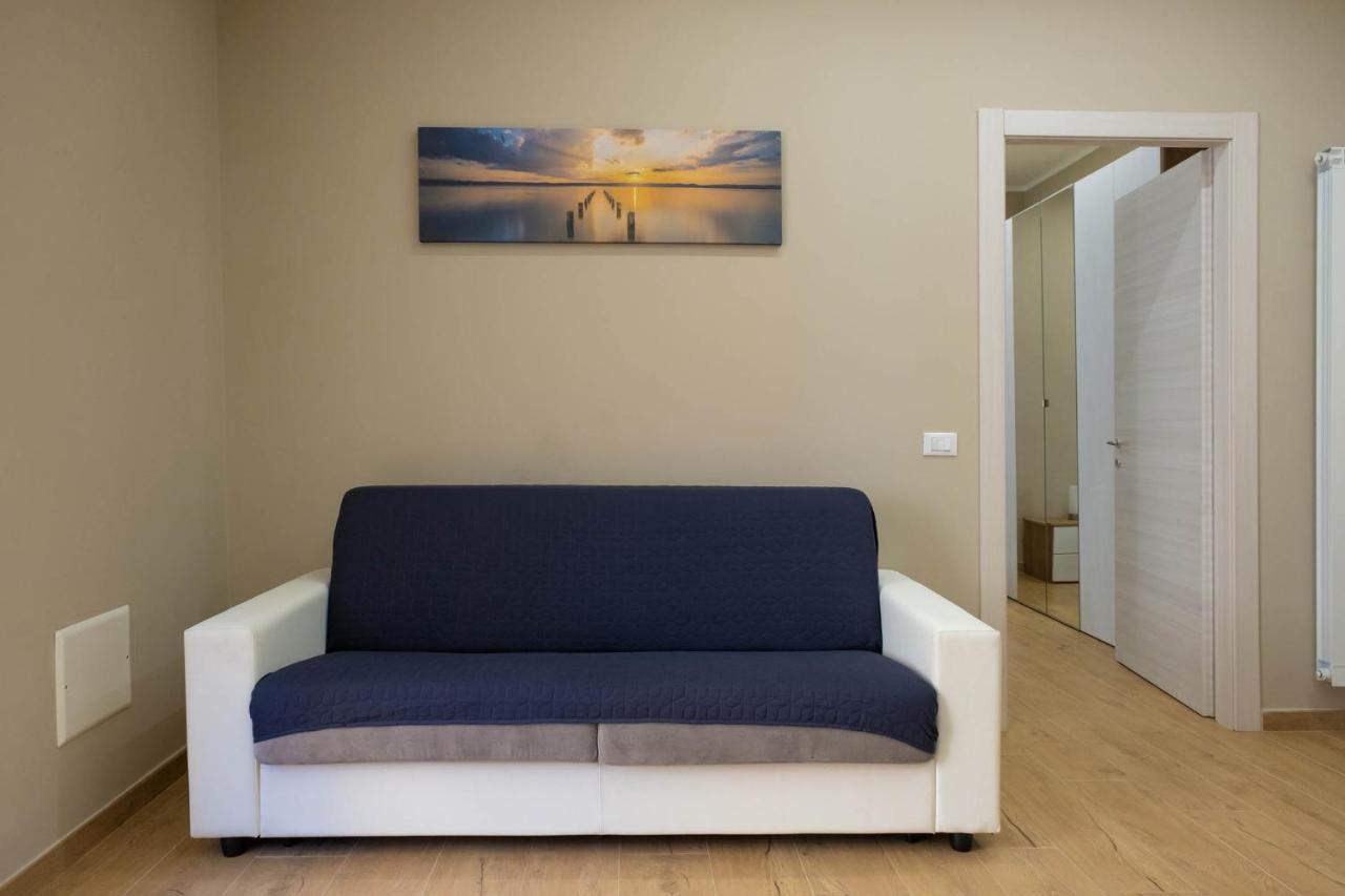 Fix You Apartment Fco ฟิวมิชีโน ภายนอก รูปภาพ